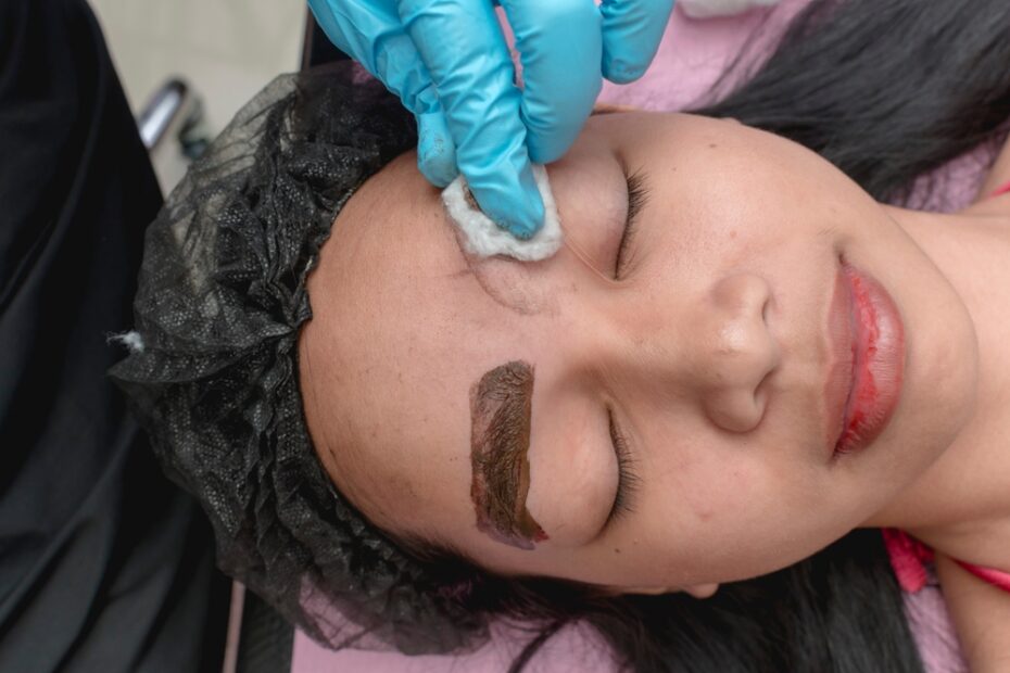 Where to Get Eyebrow Lamination in Pune