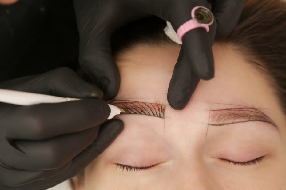 Semi-Permanent Eyebrows